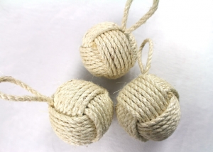 Handcraft Knotted Sisal Rope Ball Toy for Cat