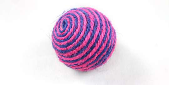 2-Tone Sisal Ball Cat Toy