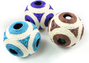 Six-Hole Sisal Ball With Sound Scratch Cat Toy